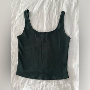 Hunter green cropped tank top